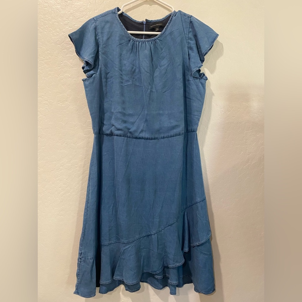 Banana Republic Dress size 14